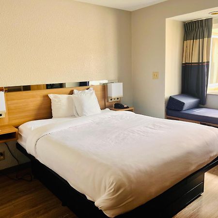 Microtel Inn By Wyndham Лексингтон Екстер'єр фото